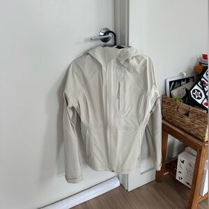 Athleta Women’s Hooded Raincoat